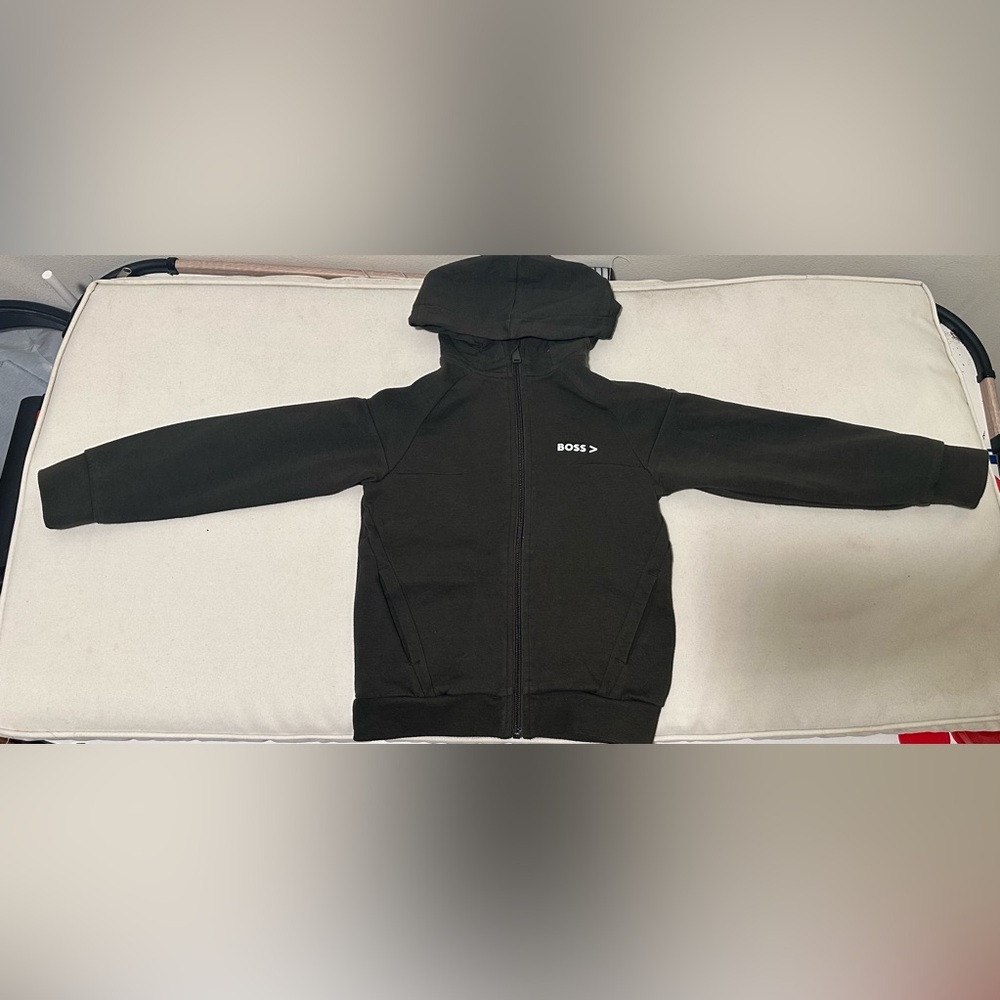Hugo Boss Kids Set Sz 6- Olive Green